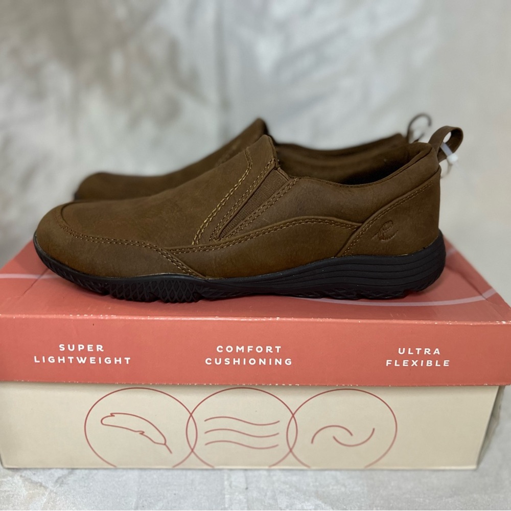 Easy Spirit Brown Comfort Slip On Loafers Women Size 7 New With Tags - Picture 6 of 11